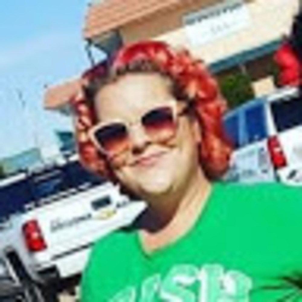 Meet your Posher, Lauralee